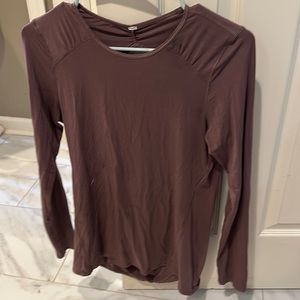 Lulu lemon long sleeve with cut out back